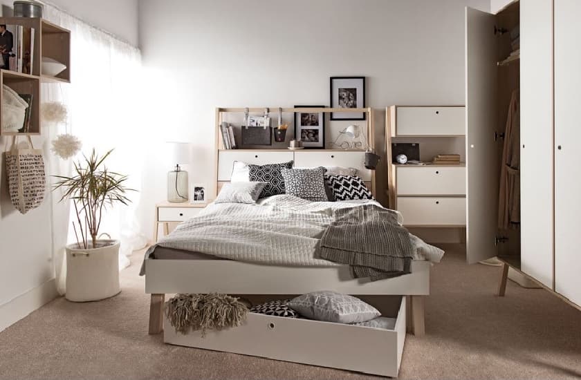 table de chevet pas cher clemaroundthecorner