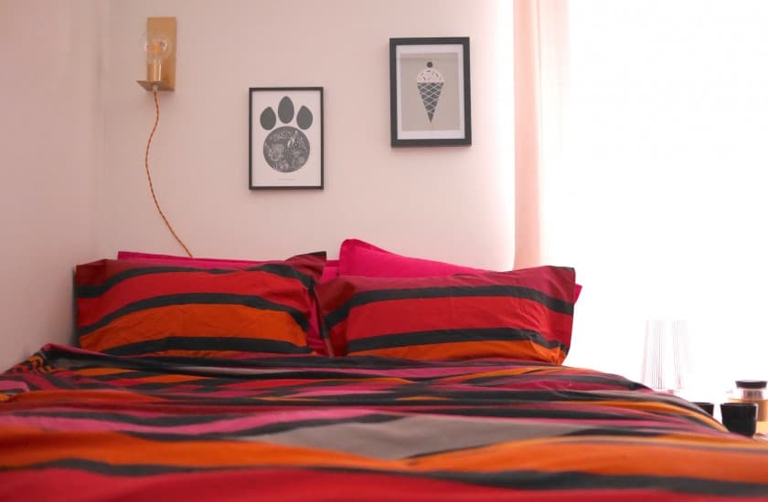 idée vrai lit dans un une pièce