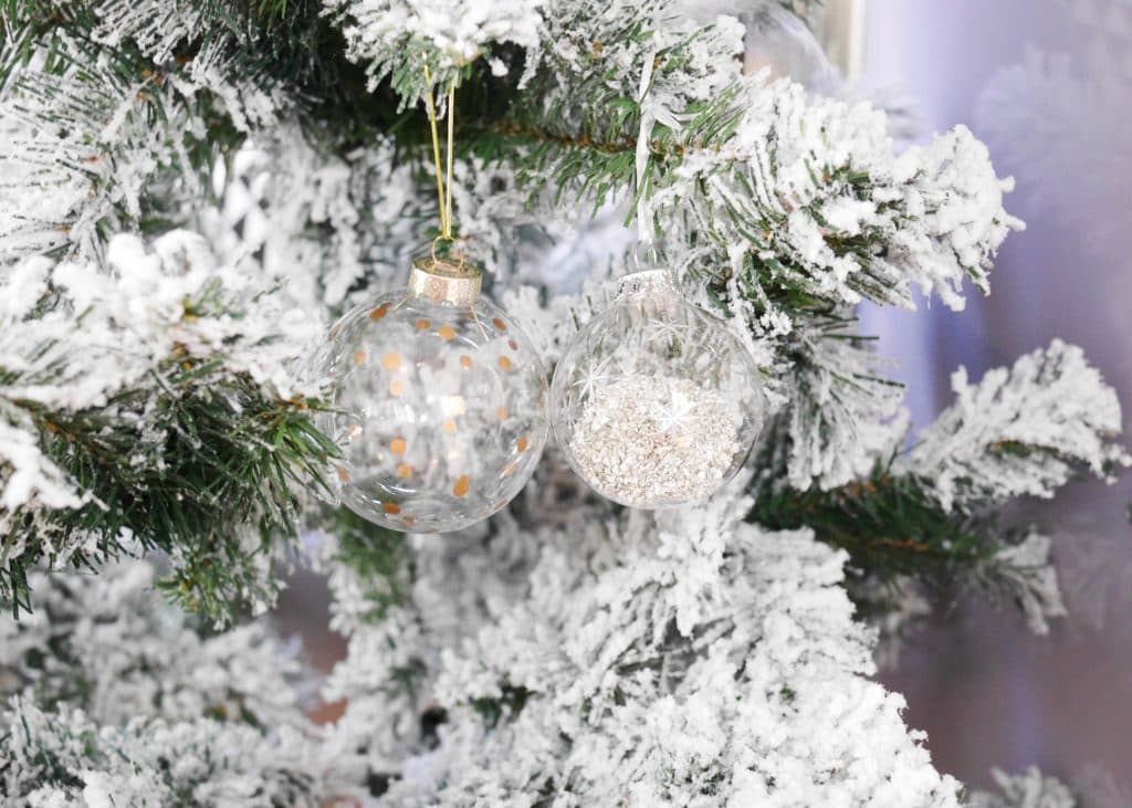 table noel blanc et or idées décoration