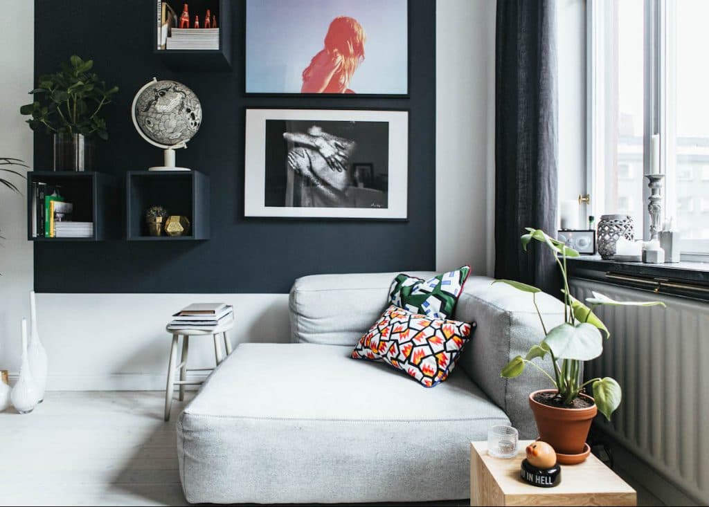 Visite déco : un petit studio qui a tout bon !