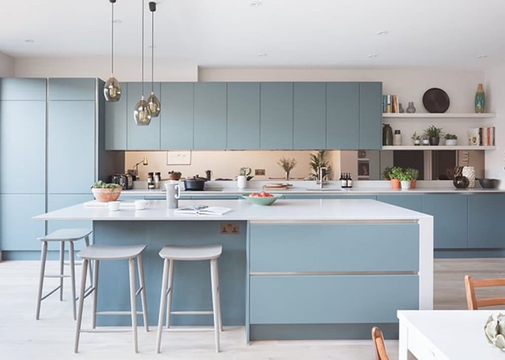 déco bleu glacier cover cuisine