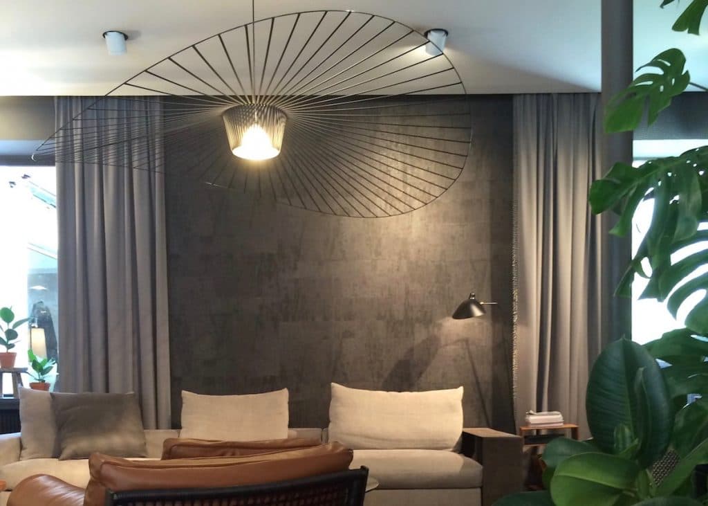 lampe de créateur chapeau ruban vertigo petite friture deco moderne vertigo blog decoration clemaroundthecorner