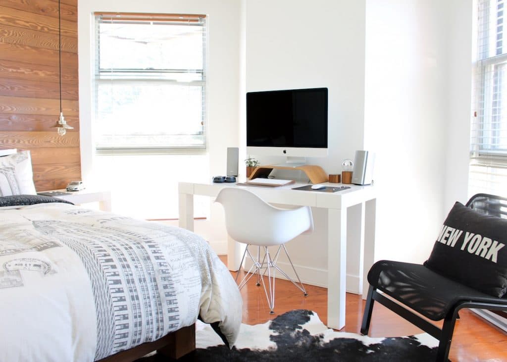 aménager 20m2 appartement étudiant salon chambre bureau