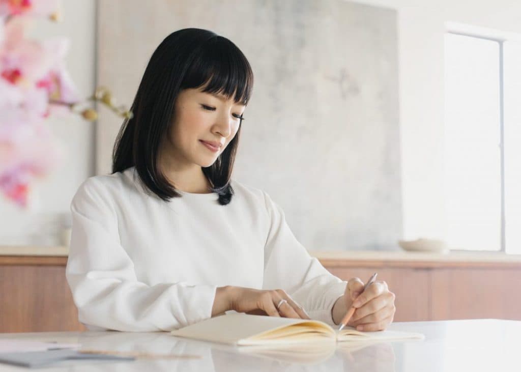 méthode de rangement marie kondo pliage boîtes - blog déco - clem around the corner