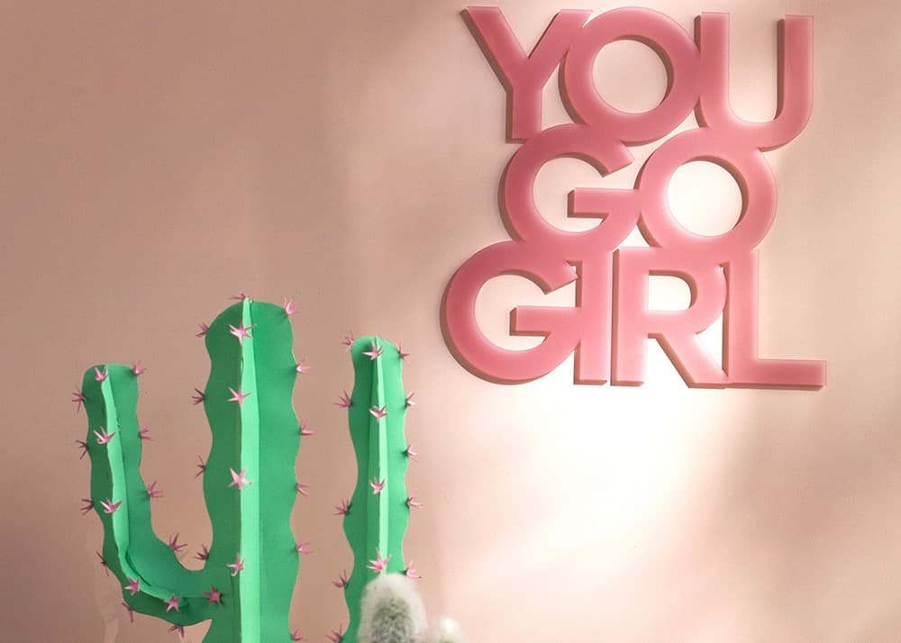 décoration murale you go girl révolution femme - blog clem around the corner