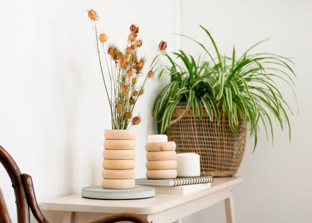cache pot en bois rond - blog déco - clemaroundthecorner