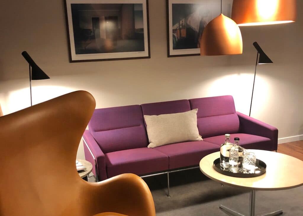 lampadaire AJ Poulsen Jacobsen pas chère histoire design