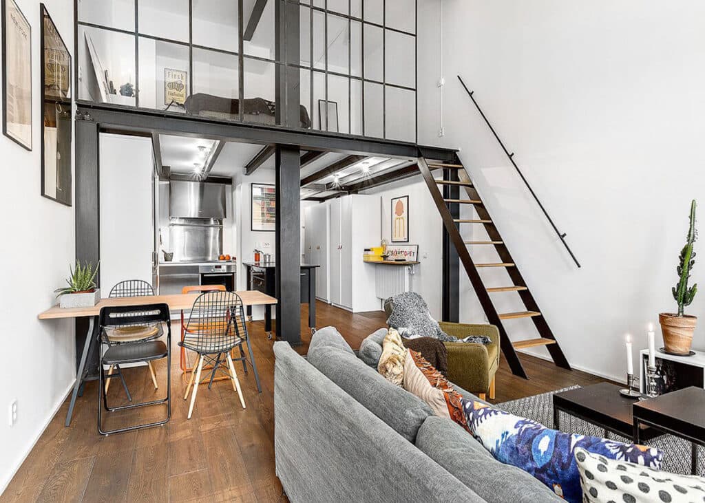 mezzanine verrière métal noire chambre salon spacieux deco moderne