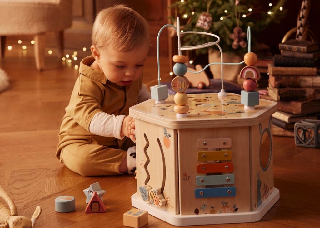 choisir jeu d'éveil par âge mois bébé conseil