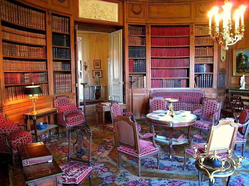 800px-Musée_Nissim_de_Camondo_-_Library