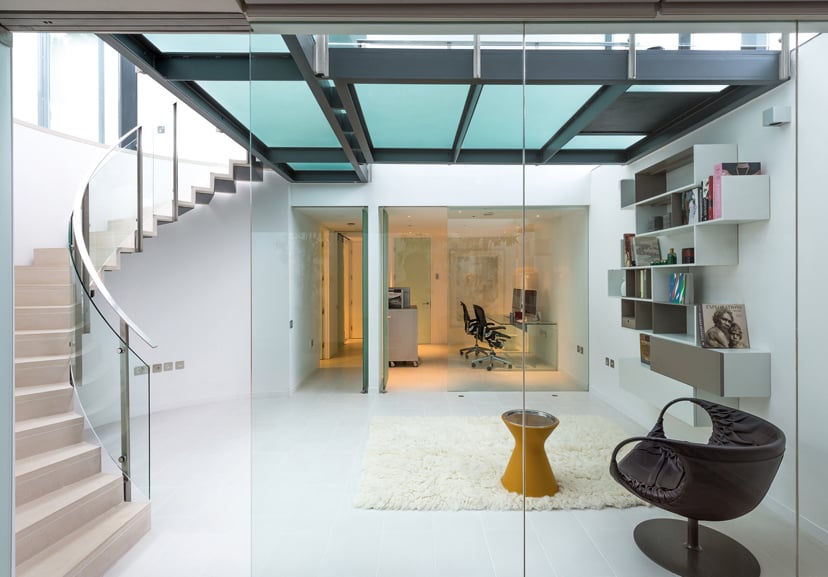 La maison Verre de Tim Poulson. www.clemaroundthecorner.com