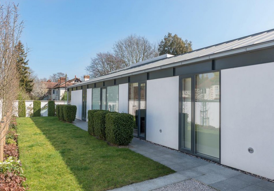 La maison Verre de Tim Poulson. www.clemaroundthecorner.com