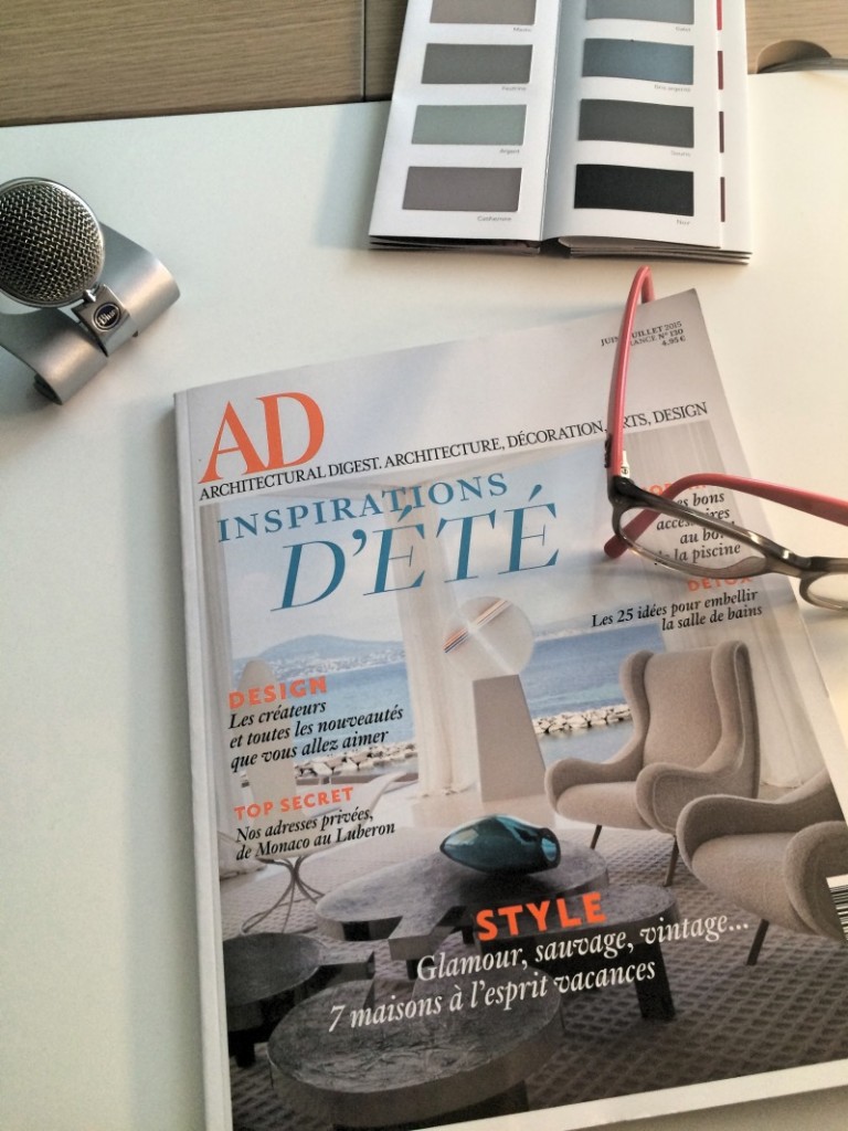 Sur mon bureau dans mon appartement