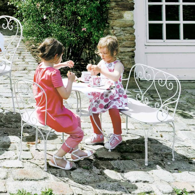 table enfant exterieur mobilier de jardin pour enfant.