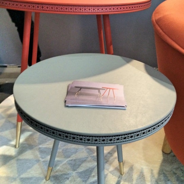 La table cuir fleuri de Bethan Gray