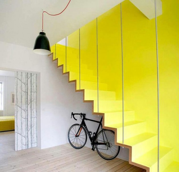 escalier jaune loft