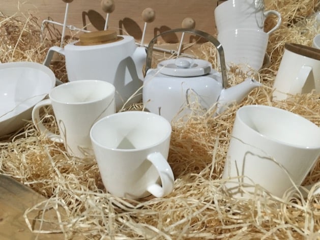 vaisselle tasse style scandinave blanc et bois