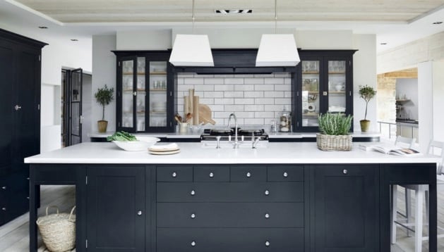 cuisine noire et blanche esprit cottage anglais