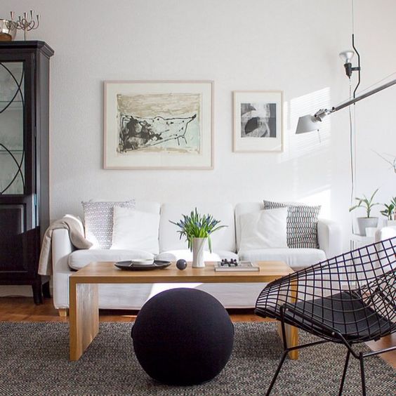 salon interieur scandinave chaise diamond knoll