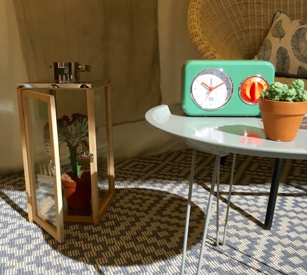 Lanterne bois et métal - Horloge-minuteur.