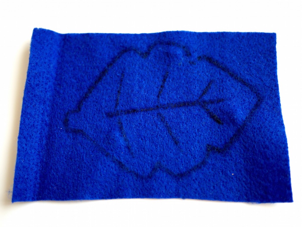 dessous de verre en feutrine bleue