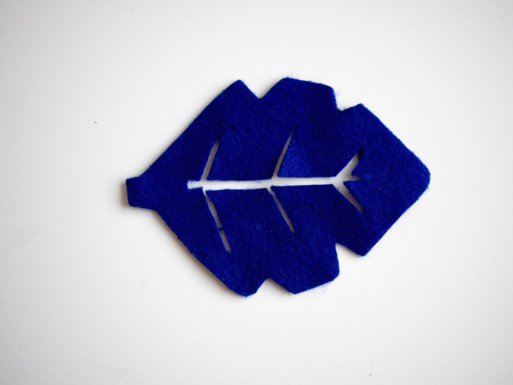 dessous de verre en feutrine en forme de feuille diy