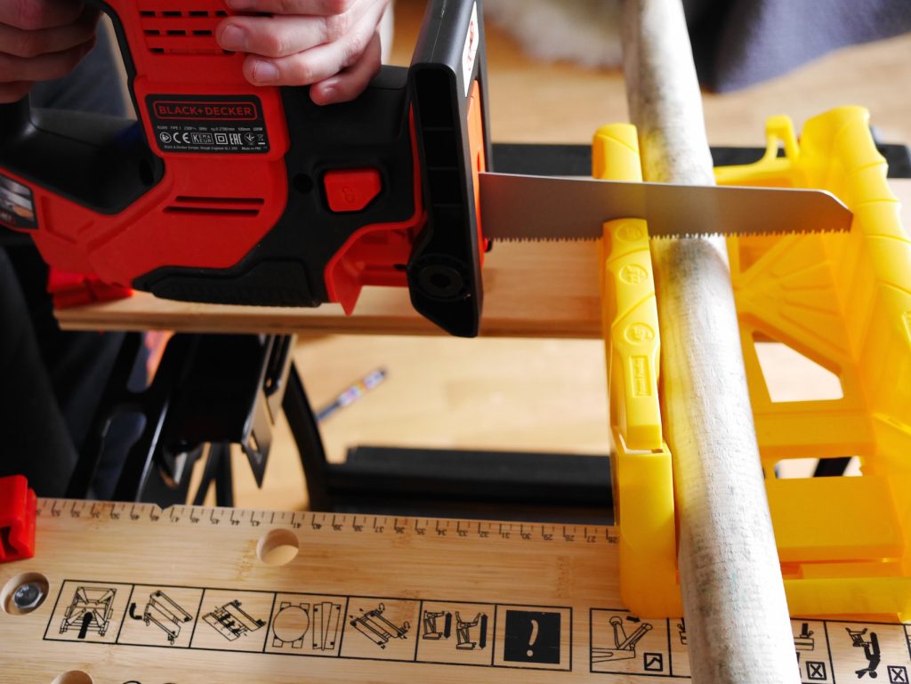 test scie egoine black decker scorpion découpe piquet bois