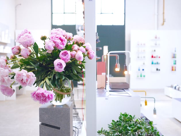 coming b design français showroom longjumeau