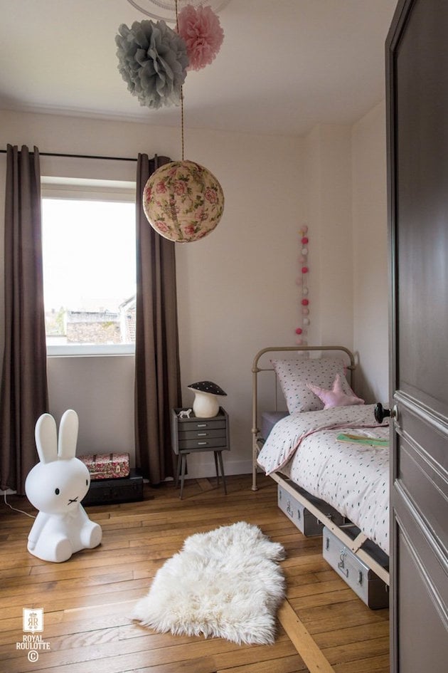 chambre grise fonce rose taupe style vintage maison 1900