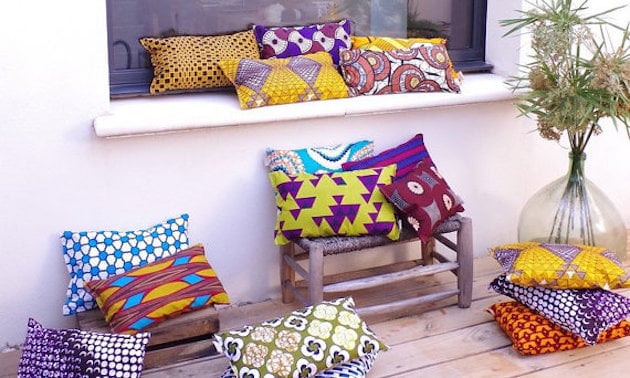 deco wax intérieur coussin salon tissu africain coloré pour la maison - blog décoration - clem around the corner