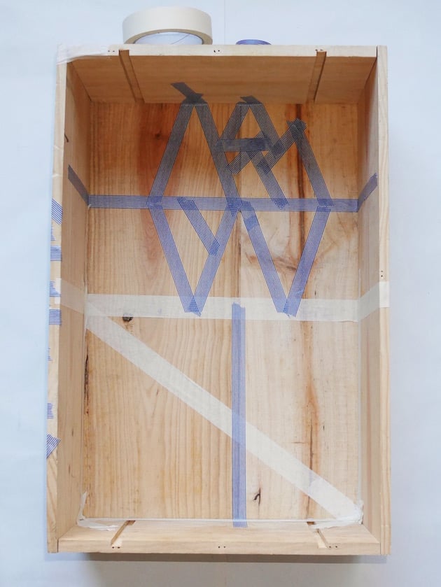 Deco caisse a vin table de nuit DIY Clem Around The Corner