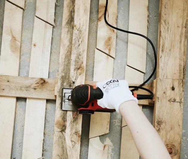 Fabriquer un calendrier de l'avent en palette DIY