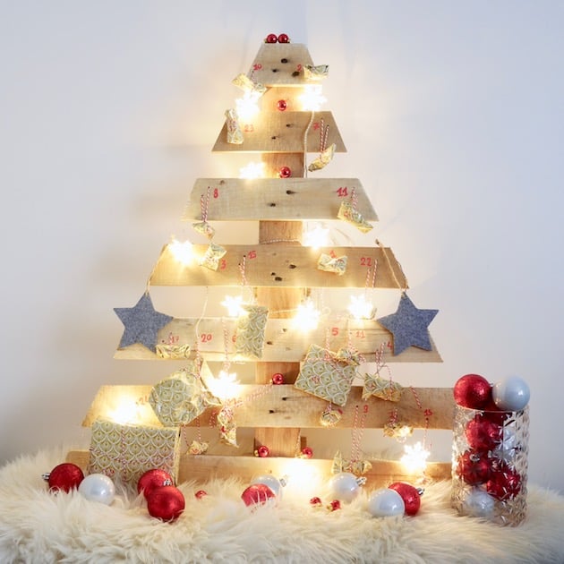 Fabriquer un calendrier de l'avent en palette DIY