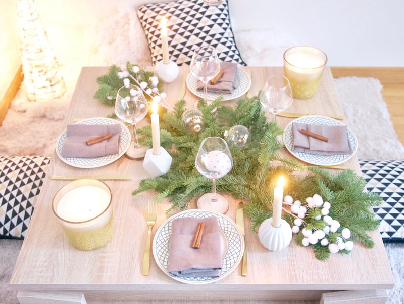 Inspiration déco table de Noël entre amis