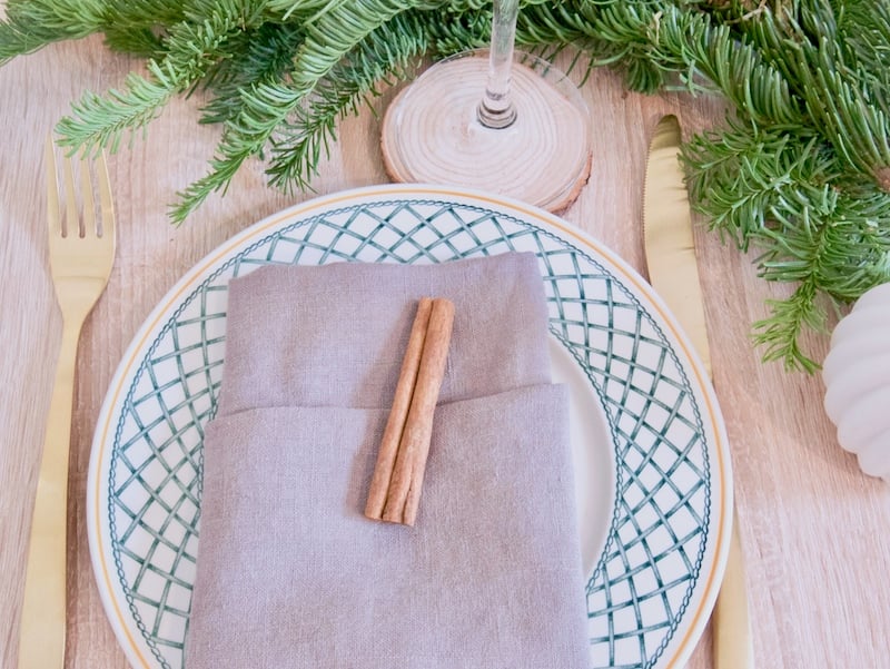 Inspiration déco table de Noël entre amis