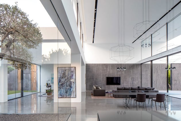 maison transparente et en verre à Tel Aviv en Israël