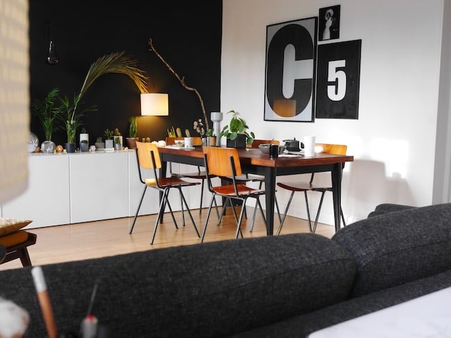 salon noir mur cecile misc clemaroundthecorner.com