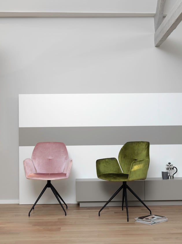 chaise originale fauteuil de bureau velours rose vert pied metal