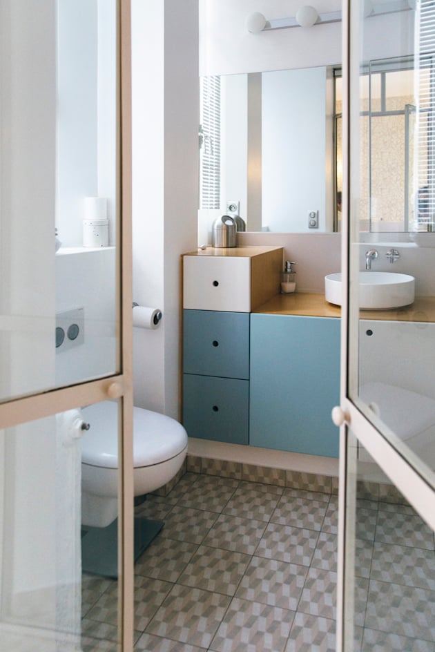 appartement haussmannien moderne salle de bain épurée