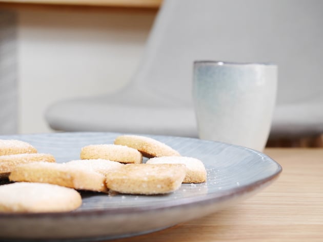 pause the gateau carre vaisselle assiette bleu gris deco