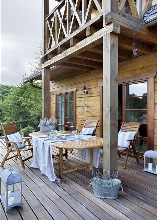 terrasse entretien table teck face a la mer chalet