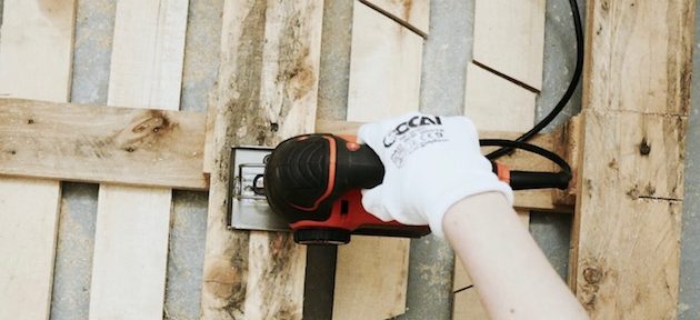 diy fabriquer avec des palettes une étagère