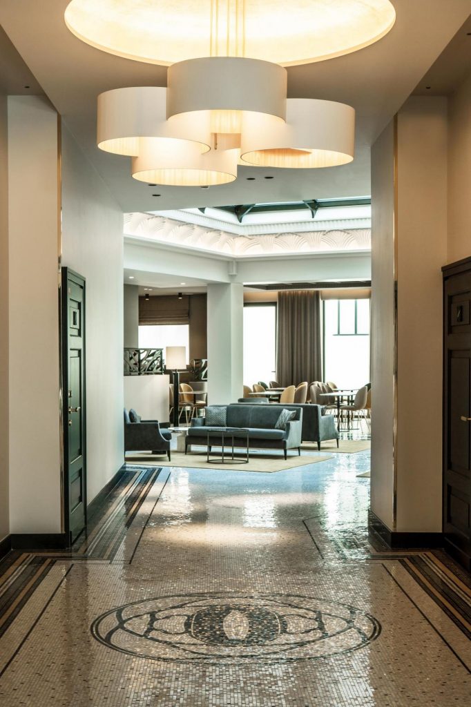 tsuba hotel entre accueil