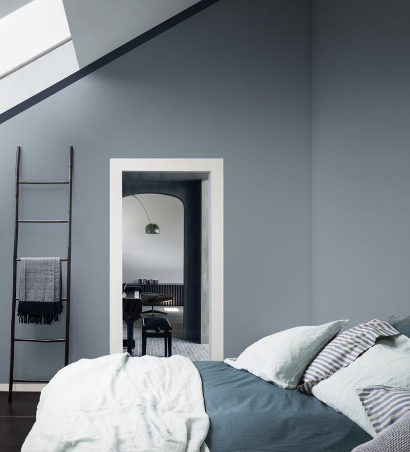 chambre mur bleu gris deco masculine