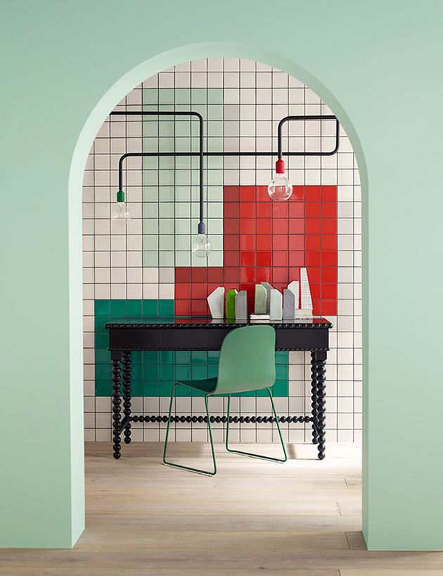 arche dans mur de couleur mint