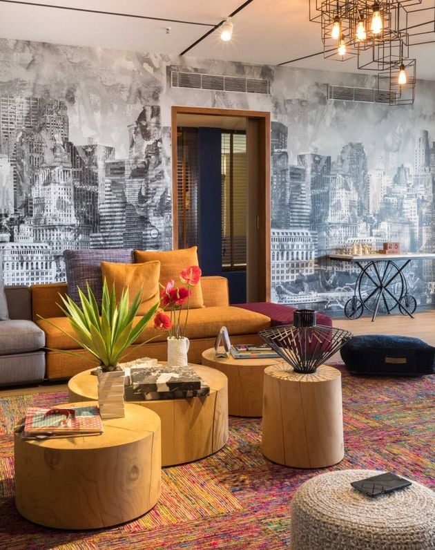 salon multicolore sejour appartement melange de style