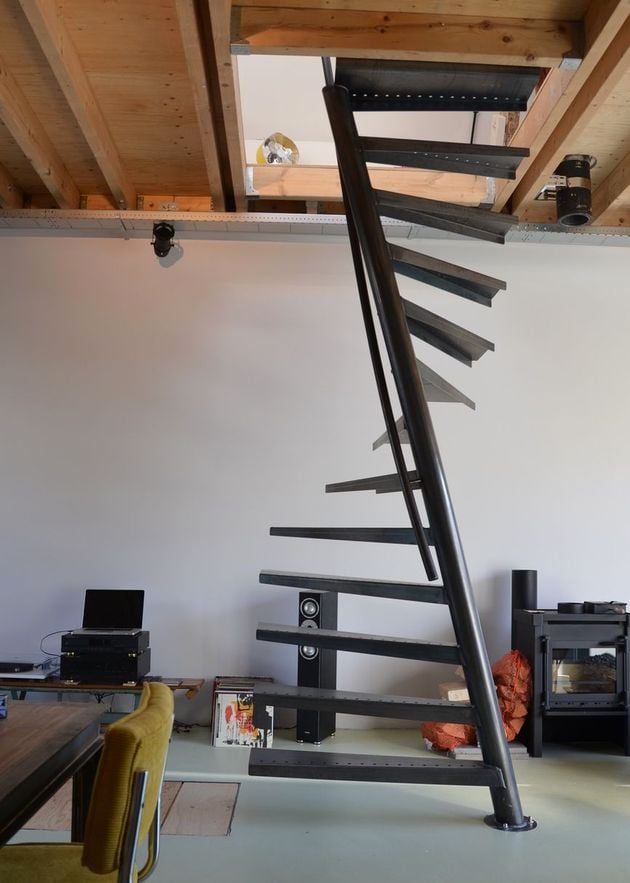 escaliers noir 1m2 EeStairs