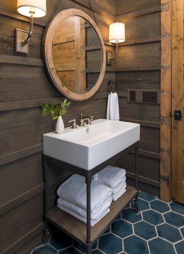 intérieur bois salle de bain de chalet