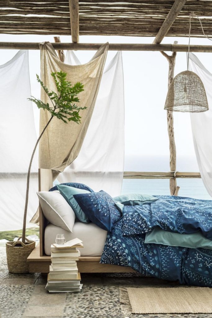 h et m home blog deco lit bleu indigo