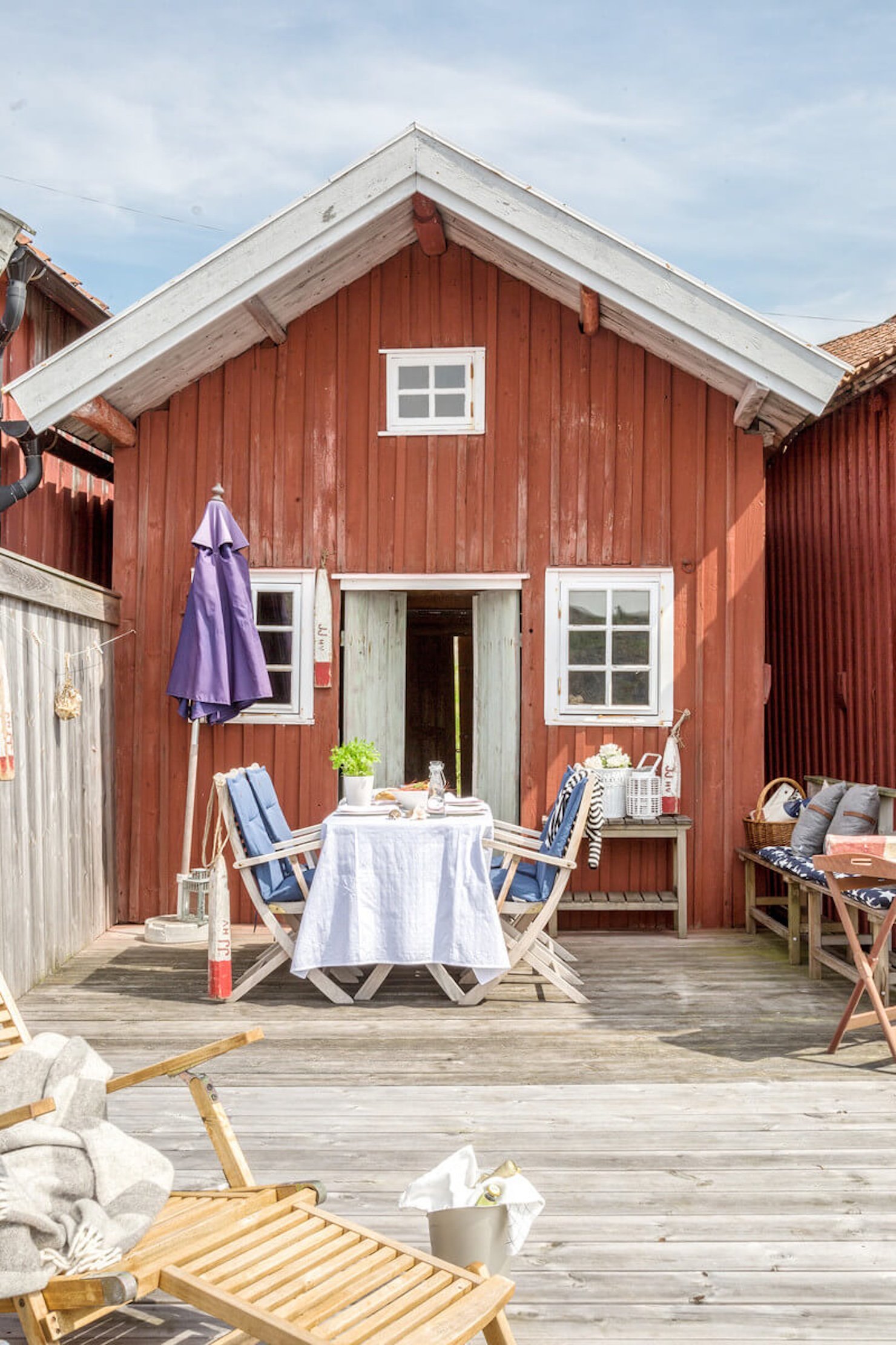 terrasse bicoque maison cottage suédois bois rouge